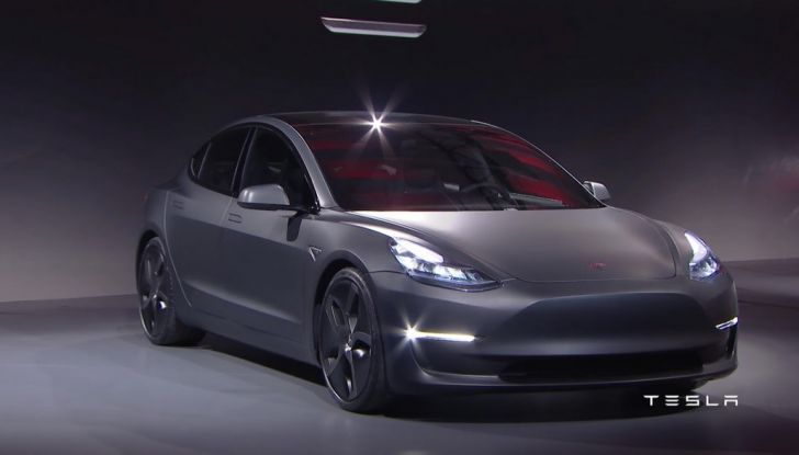 Tesla Model 3 prezzi, informazioni e dati tecnici - Foto 6 di 18