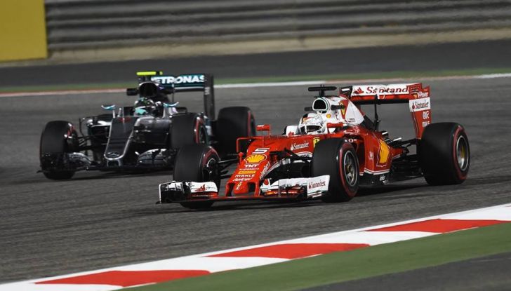 F1, Rosberg bis in Bahrain davanti a Raikkonen e Hamilton - Foto 8 di 11