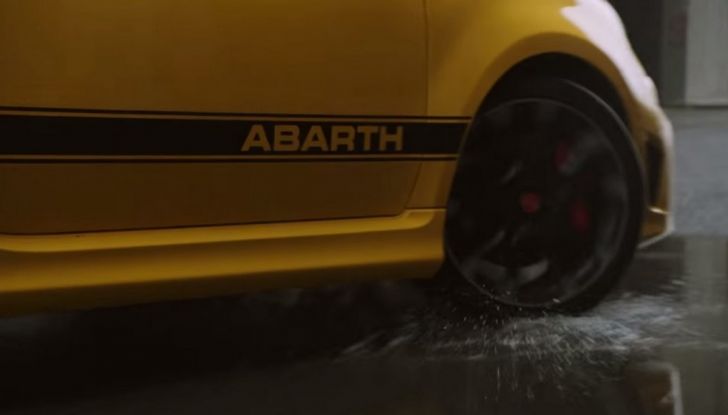 Nuova gamma 595 Abarth: più potente e tecnologica - Foto 17 di 18