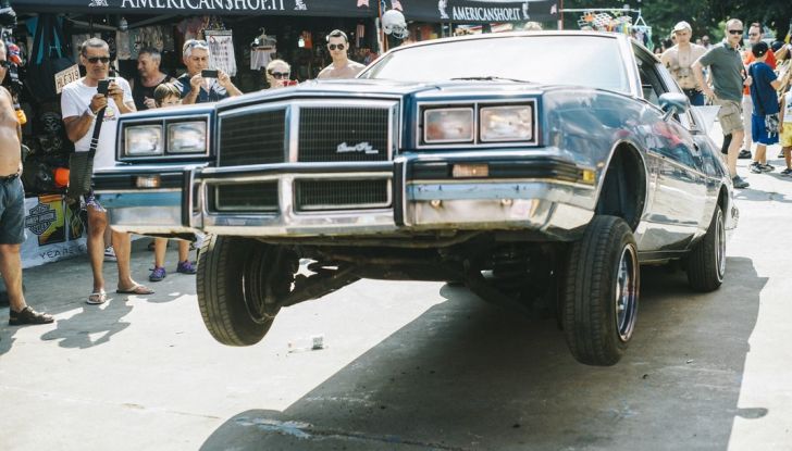 13° Cruisin Rodeo: il più grande raduno di auto americane all’Idroscalo di Milano - Foto 14 di 25