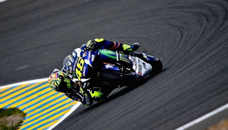 MotpGP, Le Mans: Lorenzo vince, Rossi gran secondo - Foto 5 di 11