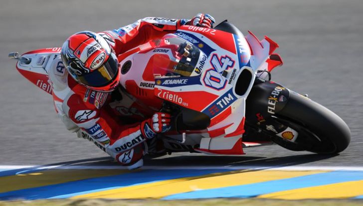 MotpGP, Le Mans: Lorenzo vince, Rossi gran secondo - Foto 8 di 11