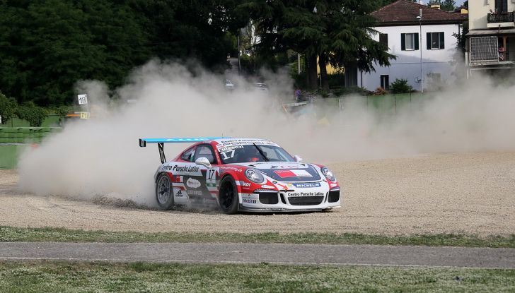 Carrera Cup Italia: Una vittoria a testa per Ledogar e Drudi nelle prime due gare di Imola - Foto 4 di 9