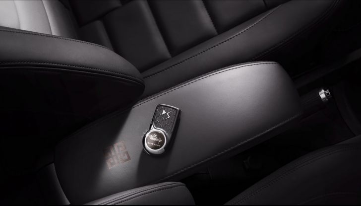 Nuova DS 3 Givenchy Le MakeUp: un’auto per le donne moderne - Foto 6 di 9