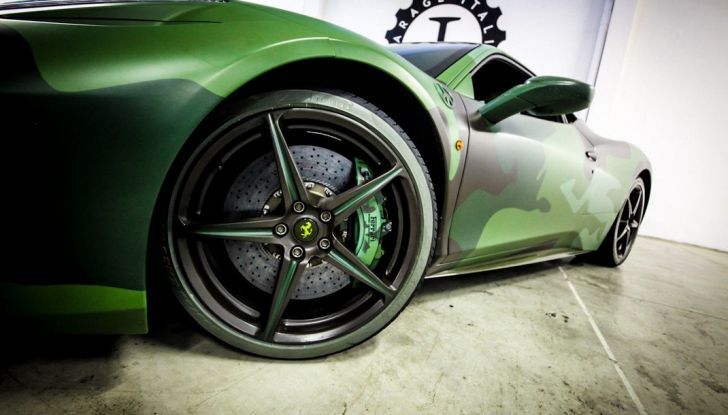 Ferrari 458 Camouflage creazioni garage Italia custom