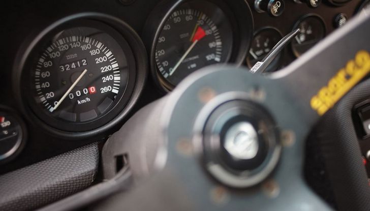 Lancia 037 Stradale: l’auto che portò il mondo del rally sulla strada - Foto 7 di 12