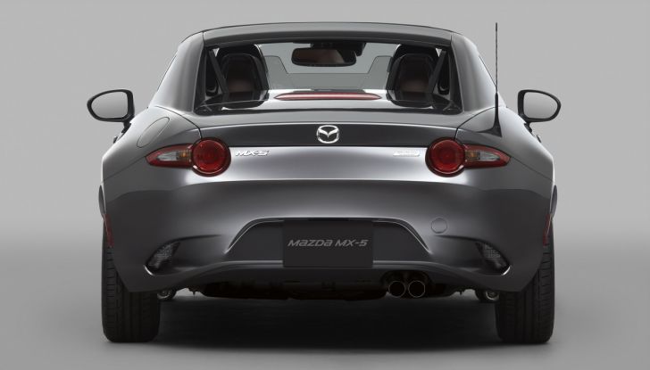 Mazda MX-5 RF: debutto europeo nel Regno unito a giugno - Foto 4 di 14