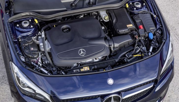 Mercedes: nuova fabbrica in Polonia per motori 4 cilindri benzina e Diesel - Foto 3 di 9