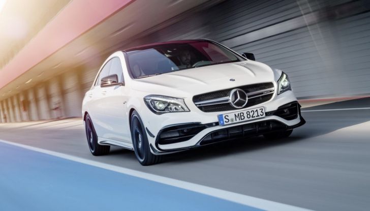 Mercedes: nuova fabbrica in Polonia per motori 4 cilindri benzina e Diesel - Foto 1 di 9