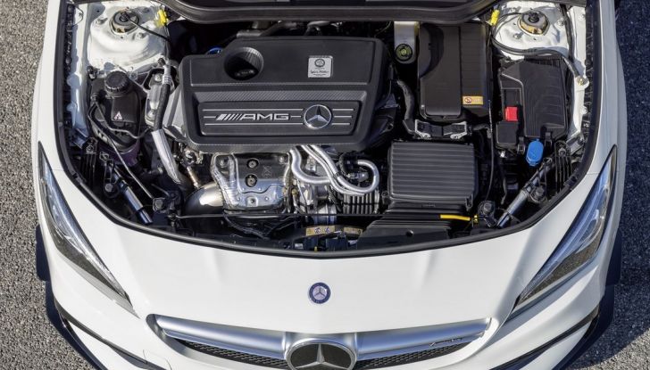 Mercedes: nuova fabbrica in Polonia per motori 4 cilindri benzina e Diesel - Foto 6 di 9
