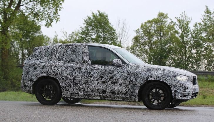 Nuova BMW X3: interni e dettagli nelle ultime foto spia - Foto 6 di 14