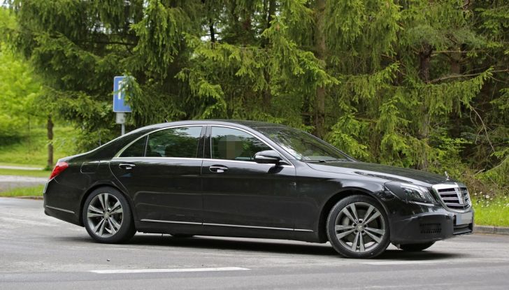 Nuova Mercedes Classe S: foto spia e maggiori dettagli - Foto 4 di 23