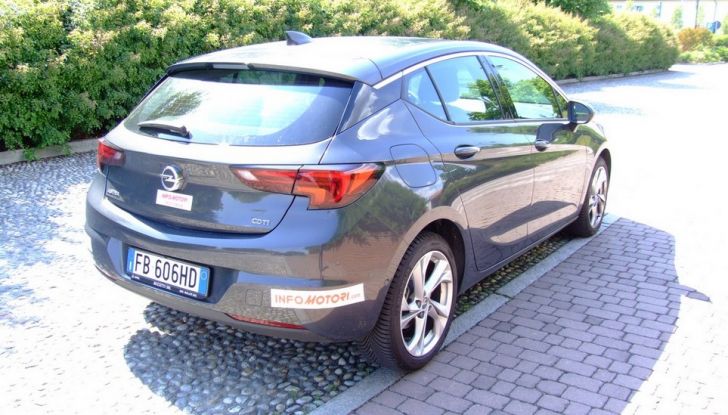 Opel Astra 1.6 CDTI Innovation: prova su strada, consumi e prezzi - Foto 2 di 25