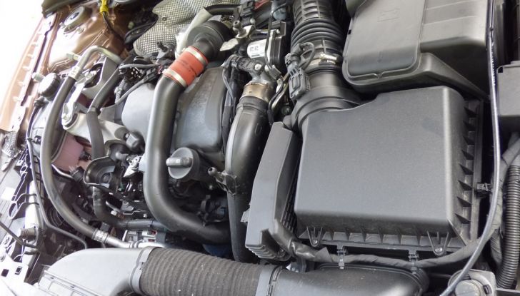 Infiniti Q30, la nostra prova su strada: Opinione, allestimenti e prezzi - Foto 18 di 43