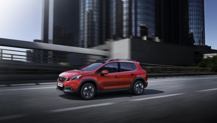 Peugeot 2008 restyling: prova su strada, motorizzazioni e prezzi - Foto 12 di 14