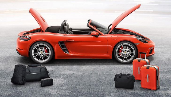 Porsche 718 Boxster, presentata la nuova roadster - Foto 11 di 14