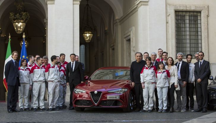 Alfa Romeo Giulia, per Renzi un messaggio di ripartenza dell’Italian Style - Foto 7 di 14