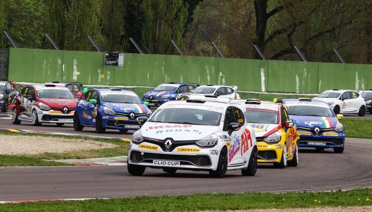 Renault Clio Cup 2018, dopo la vittoria 2017 Infomotori torna in pista alla Press League - Foto 32 di 32