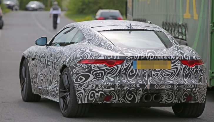 Nuova Jaguar F-Type: le foto spia del Facelift - Foto 19 di 19
