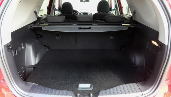 SsangYong XLV: prova su strada, motori, prezzi e allestimenti - Foto 9 di 15