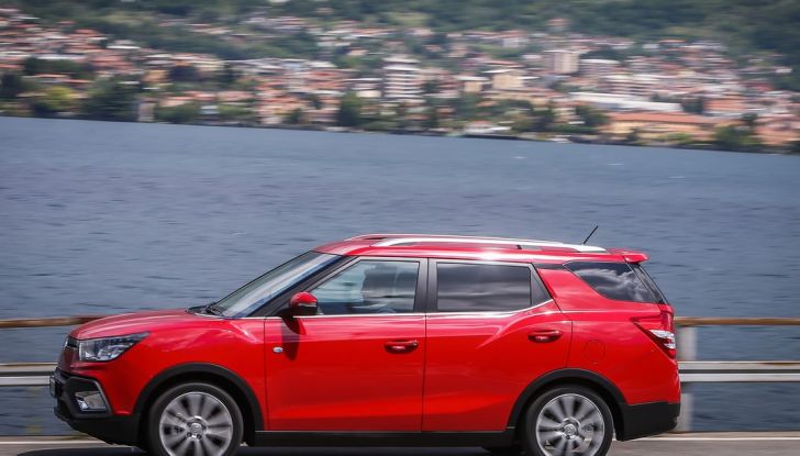 Ssangyong XLV: il primo crossover wagon del marchio coreano - Foto 3 di 15