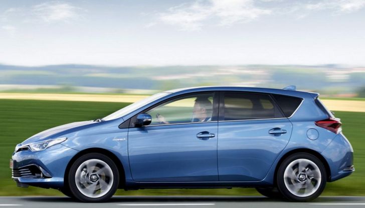 Toyota Auris Black Edition, il nuovo allestimento con colori esclusivi - Foto 6 di 14