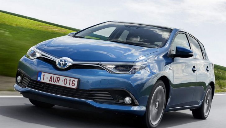 Toyota Auris Black Edition, il nuovo allestimento con colori esclusivi - Foto 7 di 14