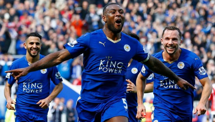 Una Mercedes Classe B elettrica in dono ai giocatori del Leicester City - Foto 6 di 10