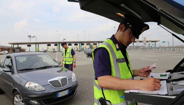 La Polizia Stradale pronta a 10mila controlli extra sulle gomme auto - Foto 3 di 10
