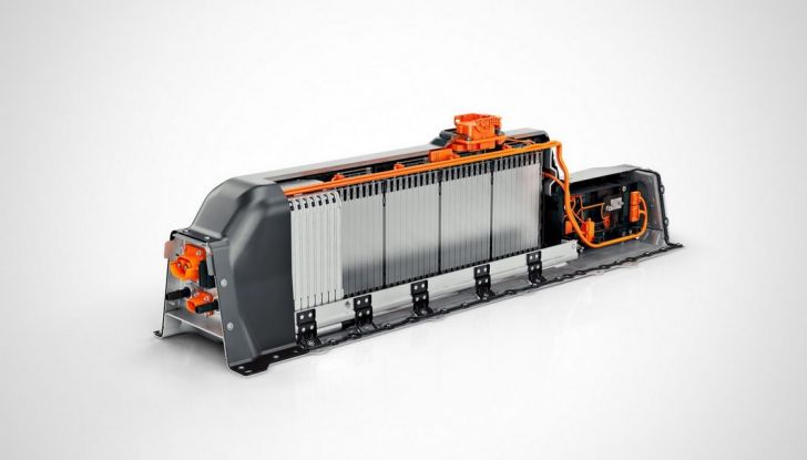 Volvo XC 40: anche la Casa svedese entra nel segmento dei C-SUV - Foto 11 di 12