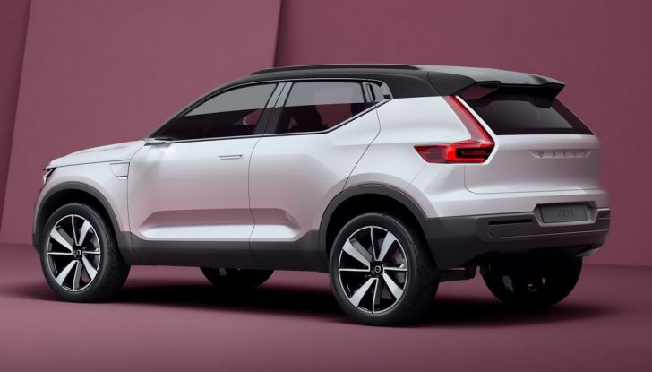 Volvo XC 40: anche la Casa svedese entra nel segmento dei C-SUV - Foto 2 di 12