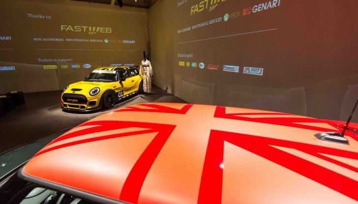 Xbox corre in pista al MINI Challenge 2016 - Foto 1 di 4