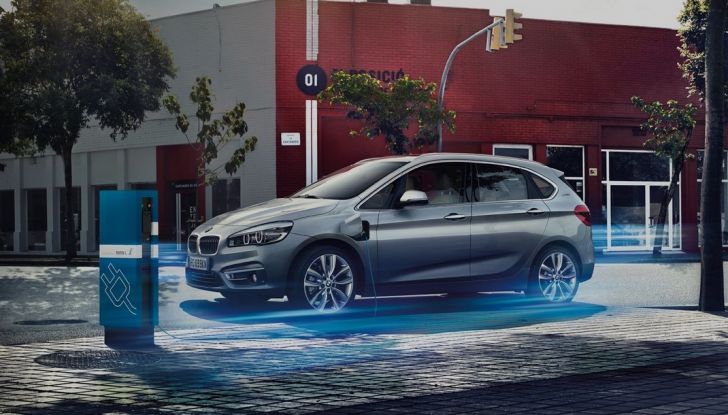 Bollo auto elettriche e ibride: vantaggi ed esenzioni - Foto 11 di 11