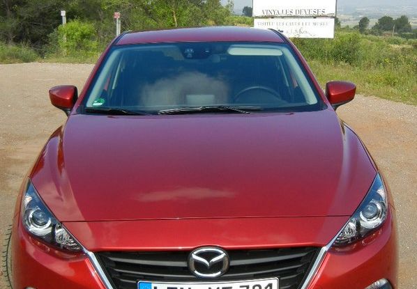 nuova mazda 3 prova su strada frontale
