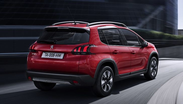 Peugeot 2008 restyling: prova su strada, motorizzazioni e prezzi - Foto 14 di 14