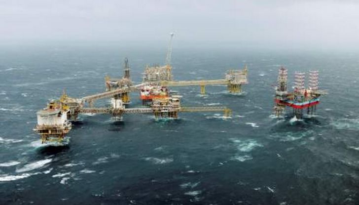 Ecologia, Norvegia: dal 2025 niente veicoli a carburante fossile - Foto 3 di 7