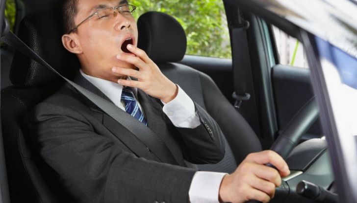 3 errori da non fare mai quando si viaggia in auto - Foto 4 di 8