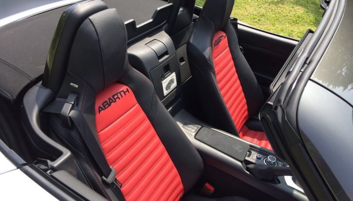 Abarth 124 Spider prova su strada, prezzi e prestazioni - Foto 7 di 10