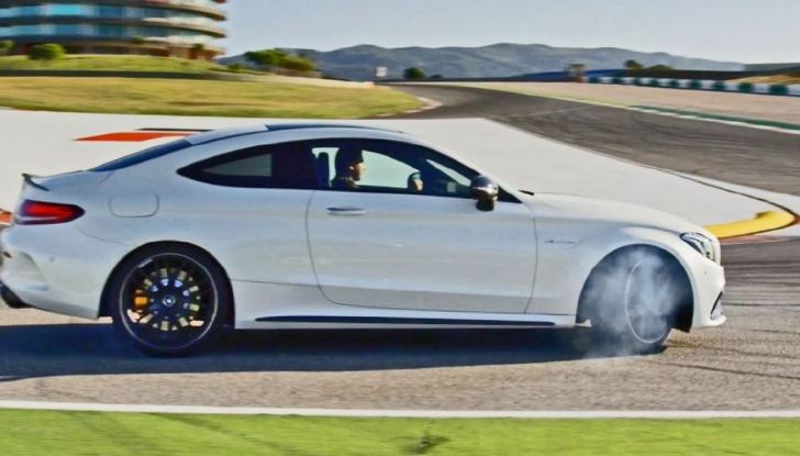 Alfa Romeo Giulia QV e la sfida ad Audi, BMW e Mercedes - Foto 12 di 12