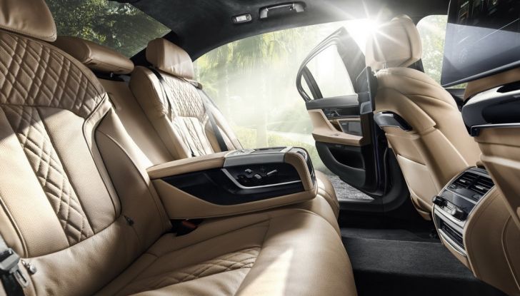 Alpina B7: premiere al Festival of Speed di Goodwood per la BMW serie 7 modificata - Foto 27 di 28