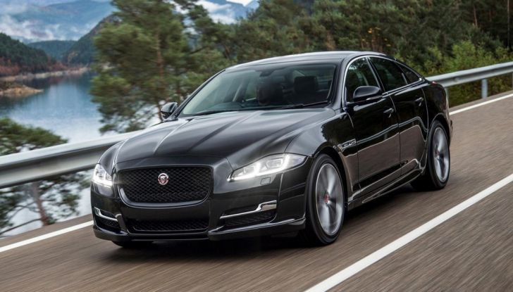 Le 7 berline di lusso: tra le ammiraglie, anche Maserati Quattroporte restyling - Foto 20 di 34