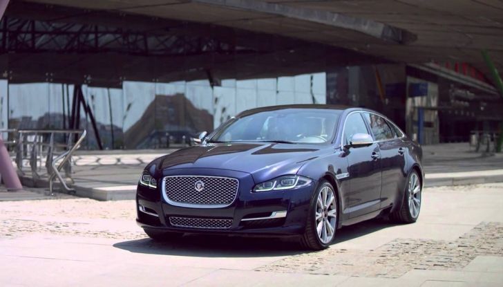 Le 7 berline di lusso: tra le ammiraglie, anche Maserati Quattroporte restyling - Foto 23 di 34