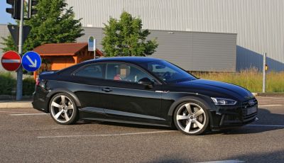 Audi RS5 Coupé: le foto spia del muletto senza camouflage