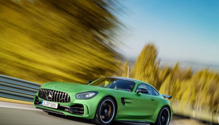 Nuova Mercedes AMG GT R: il V8 da 585CV e 700Nm - Foto 7 di 39