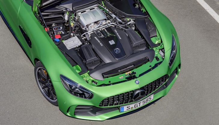 Nuova Mercedes AMG GT R: il V8 da 585CV e 700Nm - Foto 16 di 39