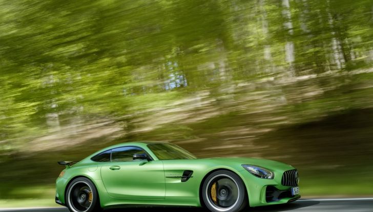 Nuova Mercedes AMG GT R: il V8 da 585CV e 700Nm - Foto 21 di 39