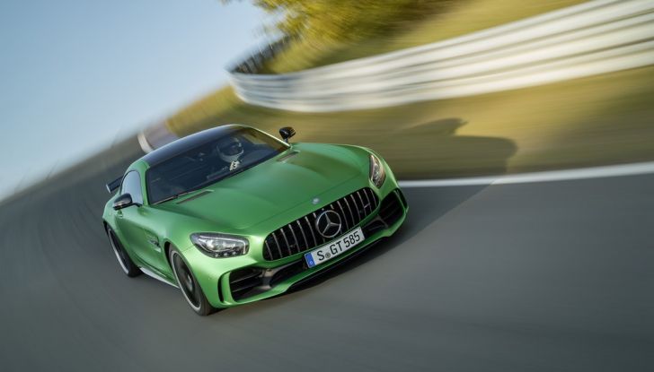 Nuova Mercedes AMG GT R: il V8 da 585CV e 700Nm - Foto 30 di 39