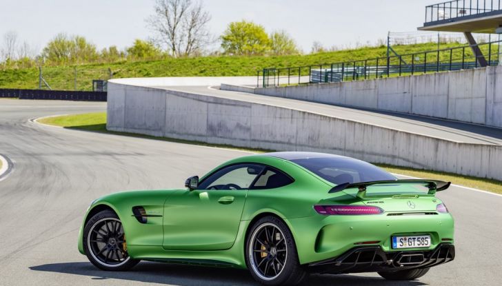 Nuova Mercedes AMG GT R: il V8 da 585CV e 700Nm - Foto 36 di 39