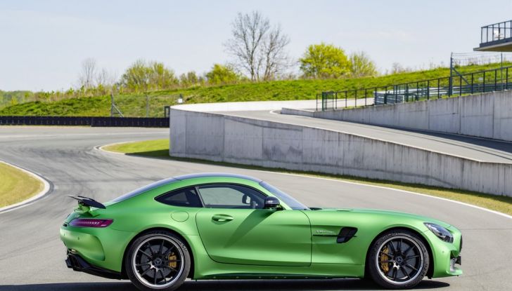 Nuova Mercedes AMG GT R: il V8 da 585CV e 700Nm - Foto 37 di 39