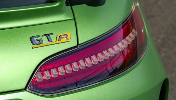 Nuova Mercedes AMG GT R: il V8 da 585CV e 700Nm - Foto 6 di 39